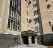 Адрес: ул. Зои Космодемьянской, дом 17, Количество комнат: 4, Общая площадь: 220 м<sup>2</sup>, Жилая площадь: 105 м<sup>2</sup>, Площадь кухни: 20 м<sup>2</sup>, Этаж: 2/6, Тип дома: Кирпичный