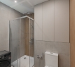 <strong>Atlantis Deluxe</strong> — жилой комплекс бизнес-класса в Казани, расположенный по адресу: Кировский район, Шоссейная улица, д.57.<br />Первая береговая линия, вид на Казанский Кремль, реку Казанка и акваторию Волги.