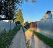 <br />Купить дачу около реки и в окружении соснового леса?<br />Тогда это предложение для вас!<br /><br />Участок и дачный дом в живописном СНТ "Аэропорт" Лаишевского района. <br /><br />Почему стоит обратить внимание именно на этот дом?<br />* Идеальное расположение: Центральная аллея, удобный подъезд прямо от въезда в СНТ.<br />* Уют и комфорт: Небольшой, но очень уютный домик с летней верандой-кухней, где приятно проводить время с семьей и друзьями.<br />* Безупречный участок: Ровный, ухоженный участок правильной формы 6 соток– идеальное место для воплощения ваших ландшафтных идей!<br />* Электричество круглый год, септик (3 кольца), возможность круглогодичного проживания (подъездные пути чистятся зимой).<br />* Соседи: Дружелюбные соседи, проживающие как сезонно, так и круглогодично.<br />* Природа вокруг: Живописное место, рядом Песчаные ковали, СНТ "Весна" СНТ "Полянка" Орловка, Орел, Кордон, Габишево, Волжанка, Бережок, Чистое озеро, сосновый лес – идеальное место для отдыха и прогулок на свежем воздухе.<br />* Голубой залив, р.
