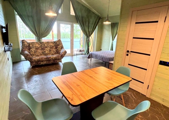 Именьково Лаишевский район Республики Татарстан.</strong><br /><br />    Готовый туристический бизнес на первой береговой линии реки Кама в селе Именьково Лаишевский район Республика Татарстан.