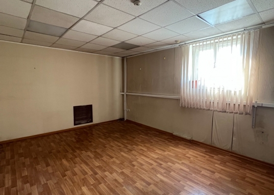 Сдается офисное помещение в производственном здании в Советском районе по адресу ул. Сибирский тракт 34 к.14.