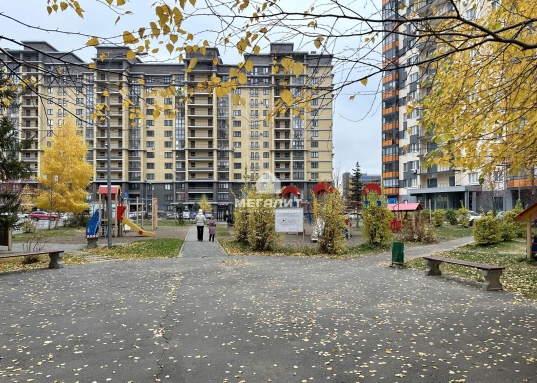 <strong>ПАРК в 3 минутах от дома</strong>, где доступны аллеи для прогулок, дорожки для пробежек, детские активности, в т.ч.