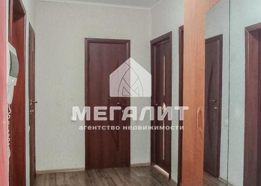 Адрес: ул. Галимджана Баруди, дом 4, Количество комнат: 2, Общая площадь: 53.1 м<sup>2</sup>, Жилая площадь: 27.2 м<sup>2</sup>, Площадь кухни: 9.3 м<sup>2</sup>, Этаж: 2/17, Тип дома: Монолитно-кирпичный, Район: Кировский