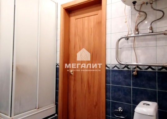 Этa квартира - готовое решение для семьи, которая ценит комфорт, пространство и удобство.