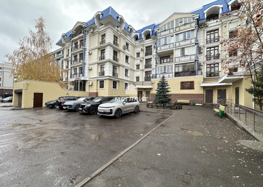 <h3>Элитная квартира в сердце Казани: статус, комфорт, безупречный вкус!</h3><p>Предлагаю купить роскошную квартиру в самом престижном жилом комплексе Казани — по адресу <strong>ул. Малая Красная, д. 3</strong>.