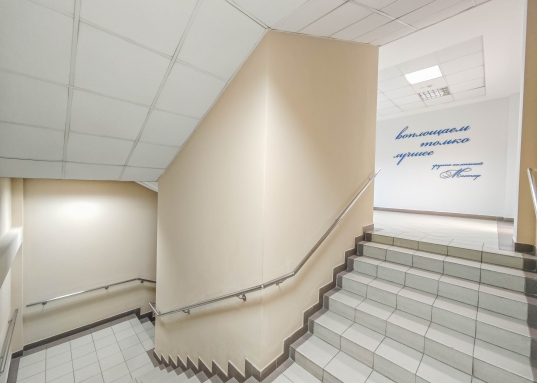 Офис на первой линии просп. Ямашева, 284 кв.м.