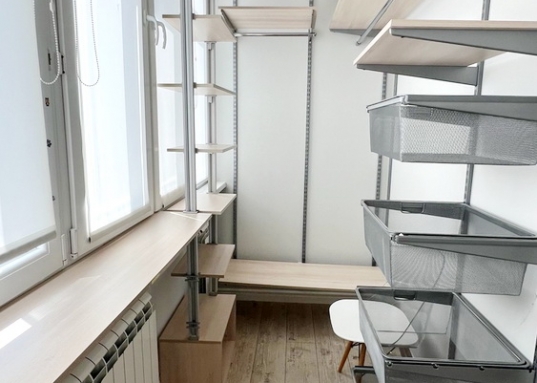 Адрес: ул. Зои Космодемьянской, дом 17, Количество комнат: 4, Общая площадь: 219.5 м<sup>2</sup>, Жилая площадь: 105 м<sup>2</sup>, Площадь кухни: 20 м<sup>2</sup>, Этаж: 2/6, Тип дома: Кирпичный, Район: Вахитовский