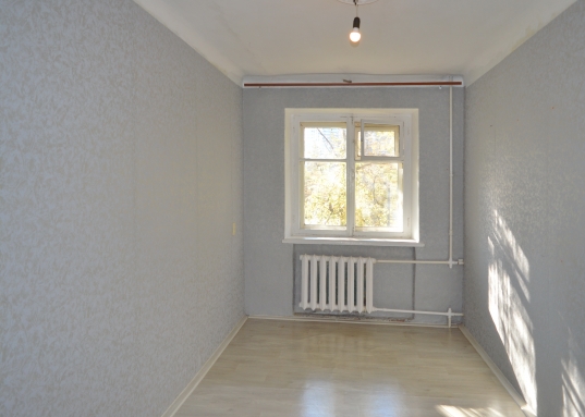 Прекрасная возможность купить 3х-комнатную квартиру общей площадью 55,9 м², расположенную на улице Новаторов, д. 1 в центре Советского района г. Казани.<br />Просторная квартира на комфортном 3 этаже кирпичного дома в одном из самых спокойных и благополучных районов города.