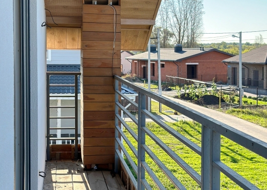 <p>✨ <strong>Хотите купить уютный дом в живописном окружении — месте, где сбываются мечты о гармонии, семье и природе?</strong></p><p>Предлагаю двухэтажный кирпичный дом в закрытом, охраняемом поселке "Мешинские Усадьбы" (с.