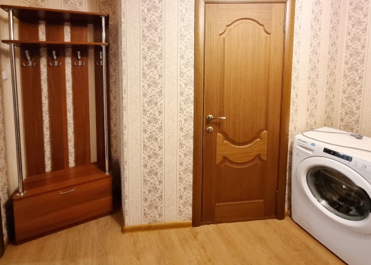 Сдам квартиру возле метро "Горки"