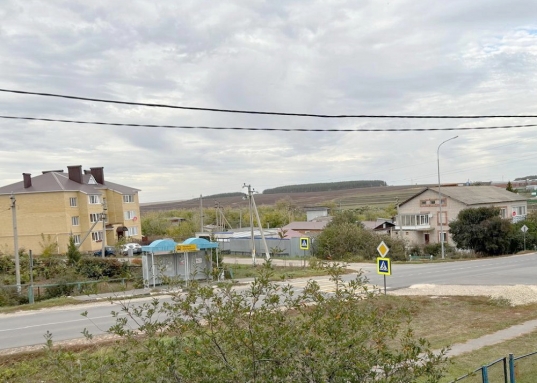 В продаже дом в  экологически чистом районе.