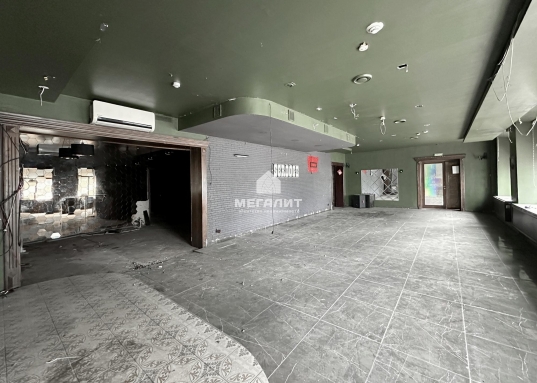 Аренда помещение 146 м2 под общепит или шоурум у ст. метро