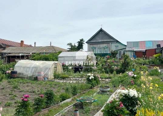Адрес: ул. Центральная улица, дом 9, Площадь дома: 66,3 м<sup>2</sup>, Площадь участка: 4 815 соток, Район: Верхнеуслонский