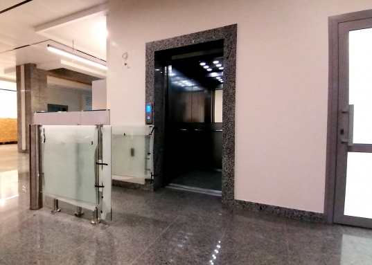 Предлагаю в аренду помещение на первой линии проспекта Ямашева