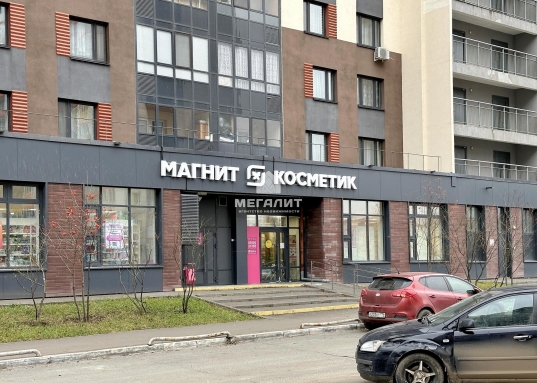 <strong>ПАРК в 3 минутах от дома</strong>, где доступны аллеи для прогулок, дорожки для пробежек, детские активности, в т.ч.