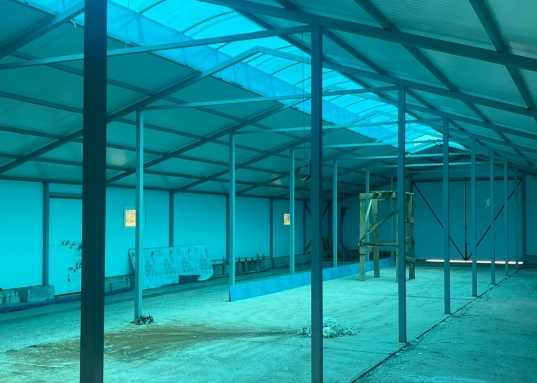 Этот вариант – ваш ключ к успеху!</strong><br /><br />Продается 2,5 Га земли сельхоз назначения с НОВЫМ, современным ангаром в живописном районе рядом с Гильдеево, Богородским, Камышем, Первым Мая, Кулаево, Арышхазда!<br /><br /><span style="text-decoration:underline;"><strong>Этот объект – это:<br /></strong></span><br />• Выгодное расположение: Удобный подъезд прямо с трассы М7 – логистика на высоте!<br />• Современный ангар: Оснащен механизированной линией уборки, крыша из поликарбоната с возможностью открывания для проветривания.