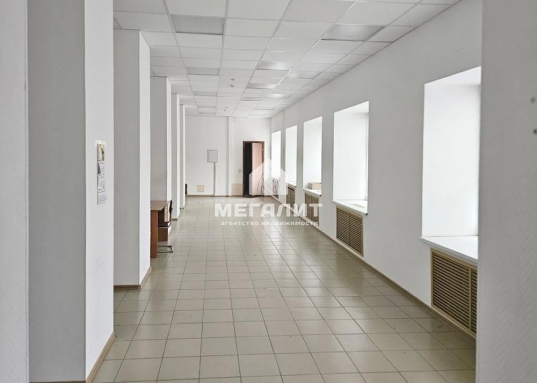 Адрес: ул. Восстания, дом 92, Общая площадь: 174,8 м<sup>2</sup>, Район: Московский