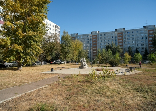 Адрес: ул. Академика Лаврентьева, дом 10, Количество комнат: 3, Общая площадь: 68.5 м<sup>2</sup>, Жилая площадь: 38.8 м<sup>2</sup>, Площадь кухни: 8.7 м<sup>2</sup>, Этаж: 8/9, Тип дома: Панельный, Район: Ново-Савиновский