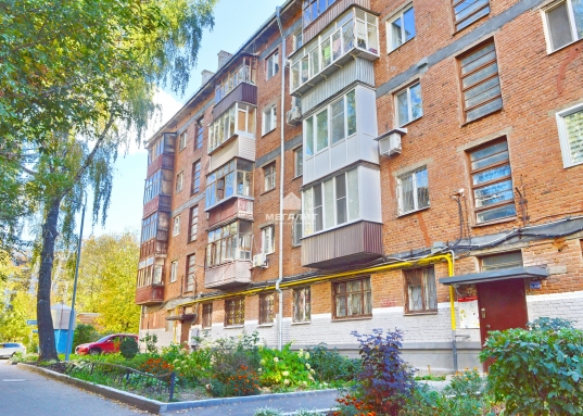 Трехкомнатная квартира в  центре Советского района г. Казани