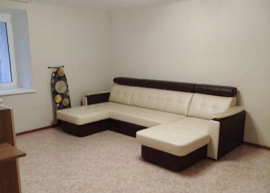 Адрес: ул. Академика Завойского, дом 17а, Количество комнат: 1, Общая площадь: 52 м<sup>2</sup>, Жилая площадь: 21 м<sup>2</sup>, Площадь кухни: 14 м<sup>2</sup>, Этаж: 4/10, Тип дома: Кирпичный, Район: Приволжский