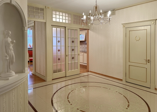 Она создана для тех, кто привык к лучшему и ценит качество во всём.</p><p><strong>Звоните, чтобы узнать больше и договориться о просмотре!<br /><br /><br /><br /></strong><em><strong>С уважением, ваш гид в мире недвижимости, Шахимарданова Гузель.</strong></em><br /><br /><em><strong>АН «МЕГАЛИТ» основано в 2004 году.