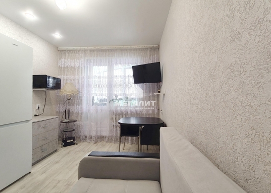 Адрес: ул. Мамадышский Тракт, дом 36, Количество комнат: 2, Общая площадь: 33.4 м<sup>2</sup>, Жилая площадь: 30.4 м<sup>2</sup>, Площадь кухни: 3 м<sup>2</sup>, Этаж: 2/7, Тип дома: Панельный