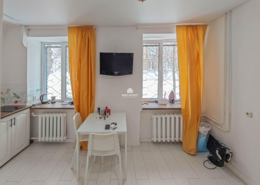 Адрес: ул. Индустриальная, дом 11, Количество комнат: 1, Общая площадь: 20 м<sup>2</sup>, Жилая площадь: 12 м<sup>2</sup>, Площадь кухни: 3 м<sup>2</sup>, Этаж: 1/2, Район: Авиастроительный