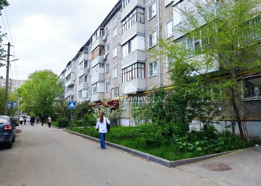 Все это делает жизнь в данном месте комфортной как для семей, так и для одиноких людей.
