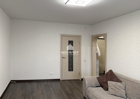 концепция <strong>ГОРОД В ГОРОДЕ: все что Вам необходимо, есть в пределах ЖК</strong>: гимназия, 2 детских сада, магазины, аптеки, танцевальные студии, детские секции и студии творчества, Кофейни SURF и Ураган-Сарай, ДОДО пицца, ресторан P.Love, грузинское и итальянское кафе.