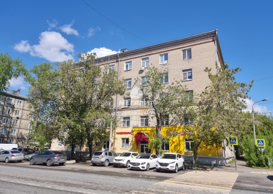 Продам студию-статус Квартира!