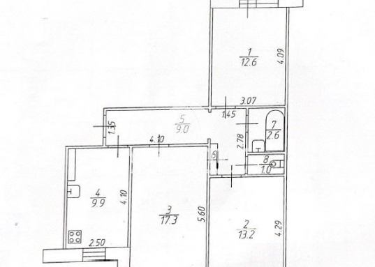 На продажу представлена 3-х комнатная квартира в Ново-Савиновском районе по ул. Адоратского д.13 напротив ТЦ Савиново.