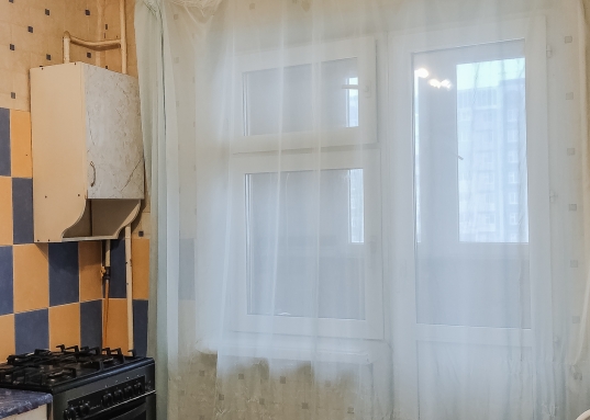 Адрес: ул. Абсалямова, дом 28, Количество комнат: 1, Общая площадь: 34.8 м<sup>2</sup>, Жилая площадь: 14 м<sup>2</sup>, Площадь кухни: 9.1 м<sup>2</sup>, Этаж: 5/10, Тип дома: Панельный, Район: Ново-Савиновский