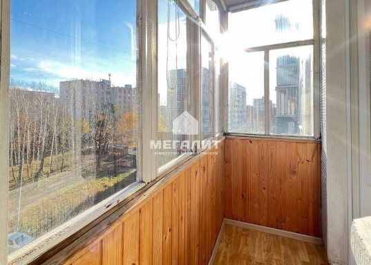 Адрес: ул. Маршала Чуйкова, дом 25а, Количество комнат: 1, Общая площадь: 34.1 м<sup>2</sup>, Жилая площадь: 17.1 м<sup>2</sup>, Площадь кухни: 7.4 м<sup>2</sup>, Этаж: 5/9, Тип дома: Панельный