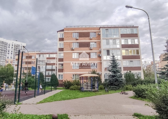 Поможем одобрить ипотеку и застраховаться под низкий %, работаем с материнским капиталом и с военной ипотекой.