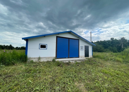 ЭКСКЛЮЗИВНОЕ ПРЕДЛОЖЕНИЕ. Ферма, Ангар, Земельный участок.