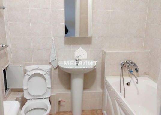 Сдам на длительный срок 1-комнатную квартиру в городе Иннополис по улице Спортивная дом 114, напротив IT лицея.