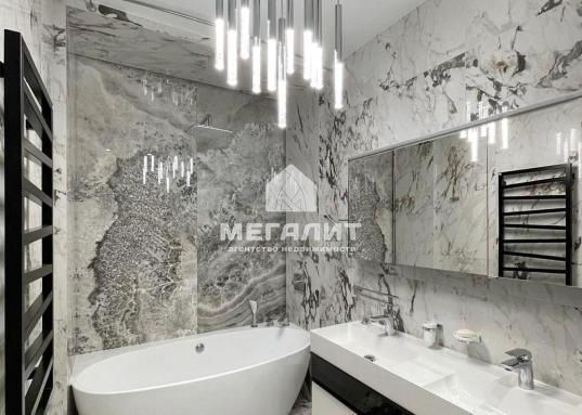 С уважением, Марсель АН «МЕГАЛИТ».<br /><br /><em><strong>АН «МЕГАЛИТ» основано в 2004 году, 21 год опыта на Вашей стороне.</strong></em><br /><br />Рядом Островского, Петербургская, Назарбаева, Салимжанова, Пушкина, Хади Такташа, озеро Нижний Кабан, парк Тысячелетия, Туган Авылым, БЦ Urban, Максимилианс, ИТ-парк.