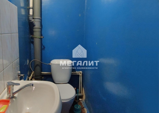 Адрес: ул. Мамадышский Тракт, дом 36, Количество комнат: 2, Общая площадь: 33.4 м<sup>2</sup>, Жилая площадь: 30.4 м<sup>2</sup>, Площадь кухни: 3 м<sup>2</sup>, Этаж: 2/7, Тип дома: Панельный