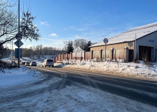 Участок с готовыми коммуникациями в Кадышево!<br /><br /> Уникальное предложение купить участок для строительства дома вашей мечты. <br />​​​​​​​<br />Продается земельный участок в одном из самых востребованных направлений - в <strong>пос.