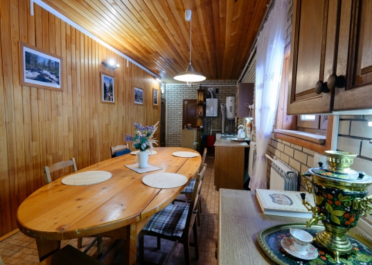 Адрес: ул. Центральная, Площадь дома: 200,6 м<sup>2</sup>, Площадь участка: 16,3 соток, Поселок: с. Матюшино, Район: Верхнеуслонский