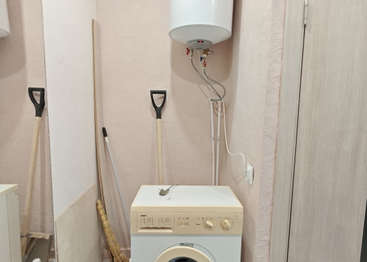 Адрес: ул. Индустриальная, дом 11, Количество комнат: 1, Общая площадь: 20 м<sup>2</sup>, Жилая площадь: 12 м<sup>2</sup>, Площадь кухни: 3 м<sup>2</sup>, Этаж: 1/2, Район: Авиастроительный