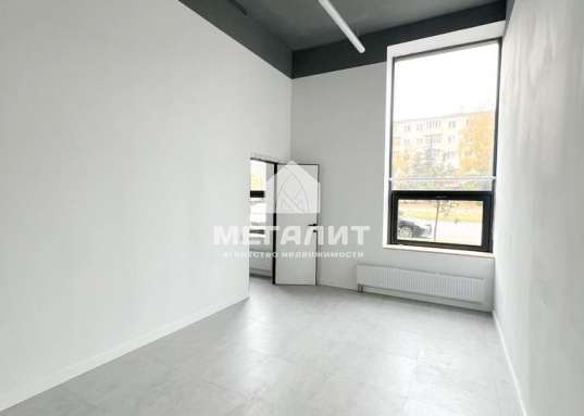 Адрес: ул. Короленко, дом 28Б, Общая площадь: 94 м<sup>2</sup>, Район: Ново-Савиновский