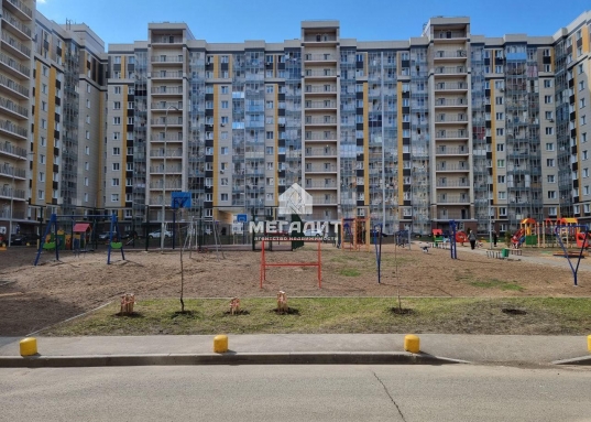 Новый ремонт, новая мебель и новая техника.