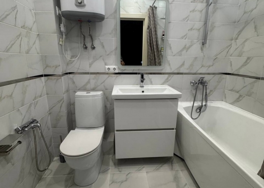 Рядом расположены улицы: Вознесенский тракт, Камалеева, Аделя Кутуя, Назиба Жиганова, Петра Полушина, Сахарова.