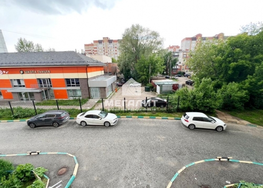 Адрес: ул. Декабристов, дом 89В, Количество комнат: 2, Общая площадь: 60 м<sup>2</sup>, Жилая площадь: 27.5 м<sup>2</sup>, Площадь кухни: 16 м<sup>2</sup>, Этаж: 2/17, Тип дома: Кирпичный, Район: Московский