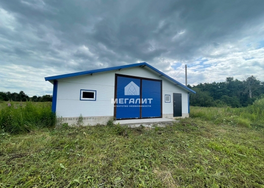 ЭКСКЛЮЗИВНОЕ ПРЕДЛОЖЕНИЕ. Ферма, Ангар, Земельный участок.