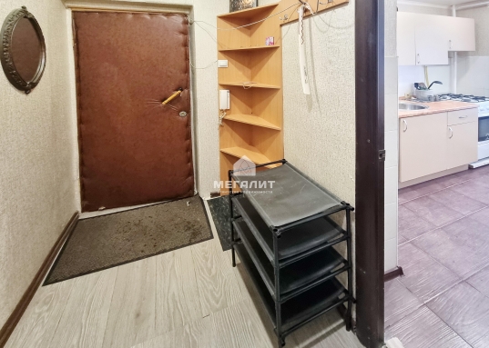 Рядом остановки общественного транспорта, Даурская, Зорге, Латышских Стрелков, Аделя Кутуя, Курчатова, также удобно выехать и заехать  через Вознесенский тракт.<br /><br />Цена 25000 рублей+коммунальные услуги.<br /><br />С уважением, ваш гид в мире недвижимости, Марсель Идиатуллин.<br /><br />АН «Мегалит» основано в 2004 году, 22 года опыта на Вашей стороне.