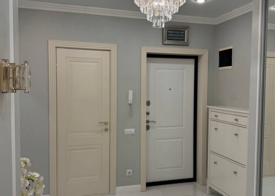 Прекрасная возможность купить трехкомнатную квартиру со стильным ремонтом в Советском районе ЖК "Победа", ул. Проспект Победы, дом 139Ак1.