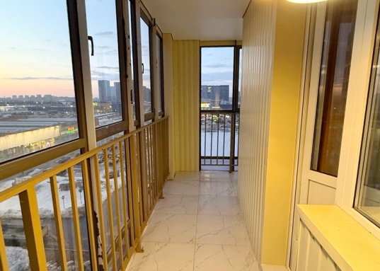 Рядом расположены улицы: Вознесенский тракт, Камалеева, Аделя Кутуя, Назиба Жиганова, Петра Полушина, Сахарова.