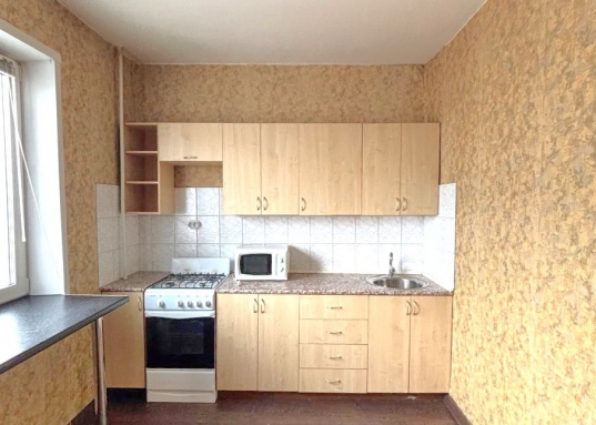 Адрес: ул. Липатова, дом 2А, Количество комнат: 1, Общая площадь: 37.3 м<sup>2</sup>, Жилая площадь: 20 м<sup>2</sup>, Площадь кухни: 10 м<sup>2</sup>, Этаж: 6/9, Тип дома: Панельный, Район: Советский